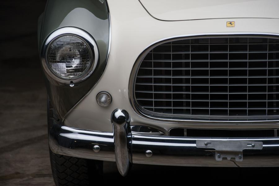 Детали экстерьера Ferrari 342 America Cabriolet (0232AL) 1953 года  (фото 35 из 35)